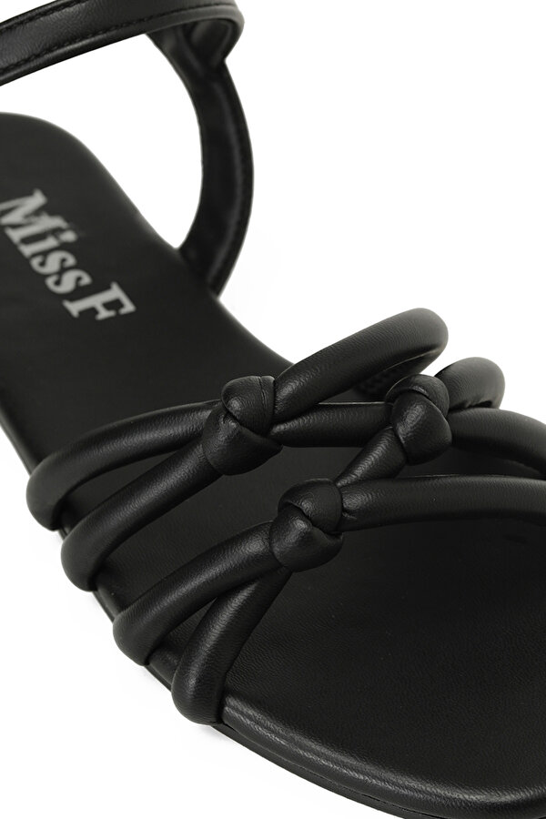 Miss F DS23018 4FX Siyah Kadın Düz Sandalet