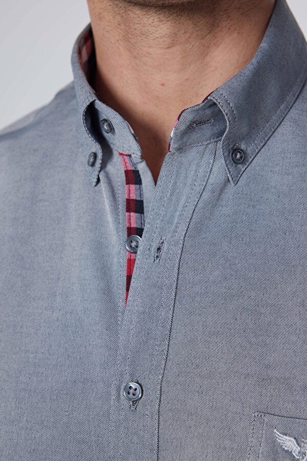 Tudors Erkek Klasik Fit Normal Kesim Uzun Kollu Pamuklu Oxford Doku Tek Cepli Gri Düğmeli Yaka Gömlek