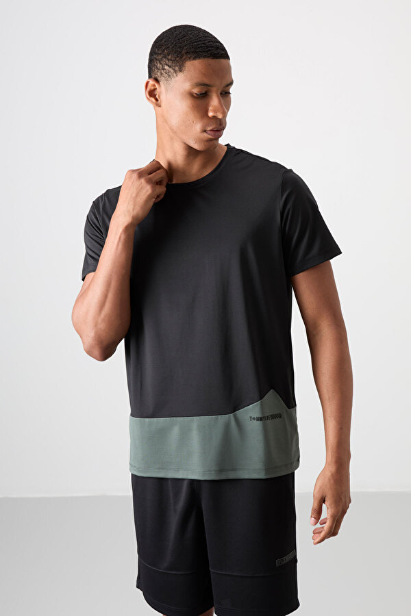 TOMMYLIFE Siyah Polyester Nefes Alan Dokulu İnce Esnek Standart Fit Erkek Performans T-Shirt - 88383