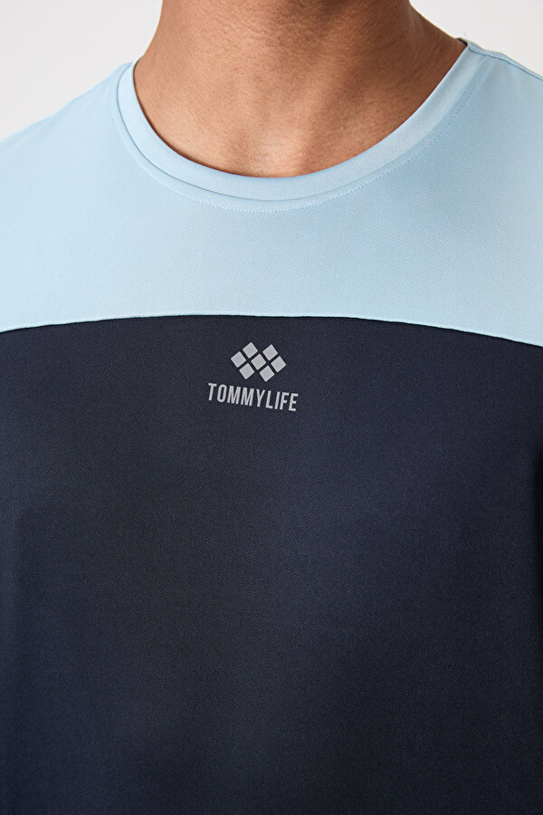 TOMMYLIFE Lacivert Polyester Nefes Alan Dokulu İnce Esnek Standart Fit Erkek Performans T-Shirt - 88386