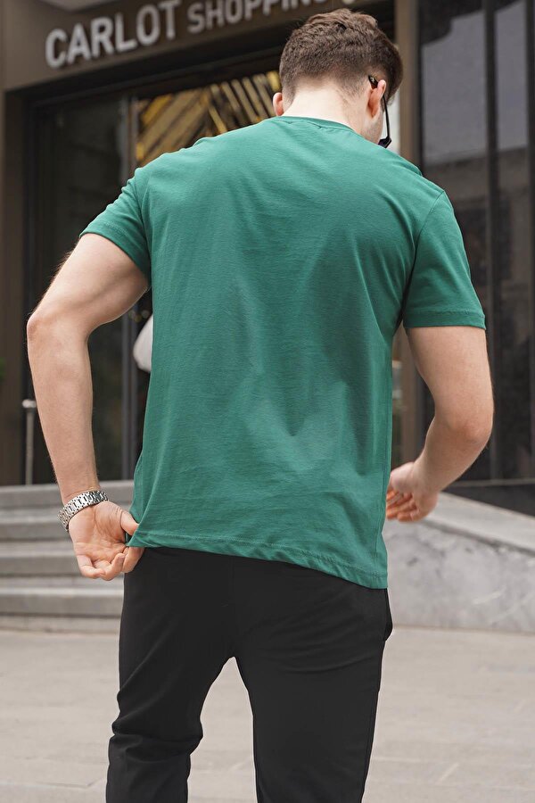 Madmext Koyu Yeşil Regular Fit Yama Cepli Erkek Tişört 6102