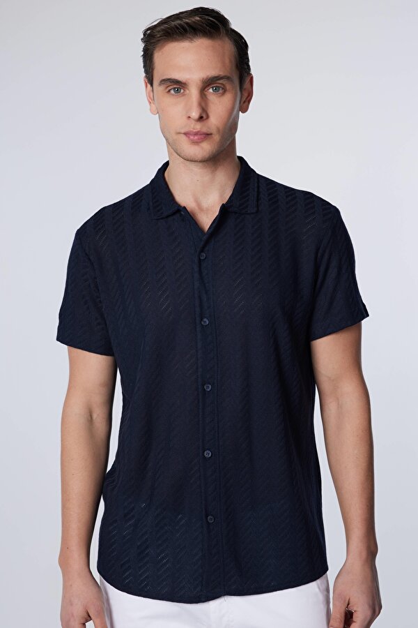 Tudors Erkek Slim Fit Dar Kesim Kısa Kollu Nefes Alan  Örme Doku Armür Desenli Lacivert Gömlek