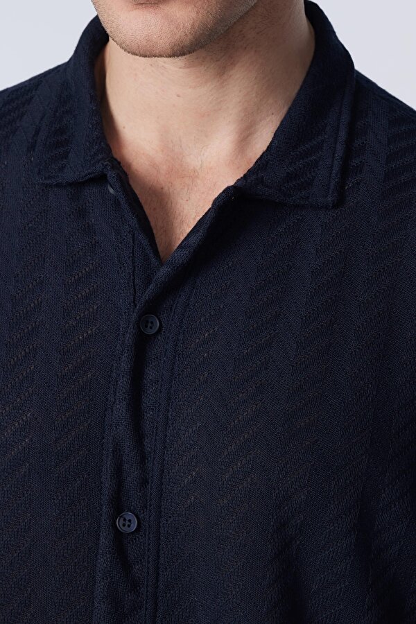 Tudors Erkek Slim Fit Dar Kesim Kısa Kollu Nefes Alan  Örme Doku Armür Desenli Lacivert Gömlek