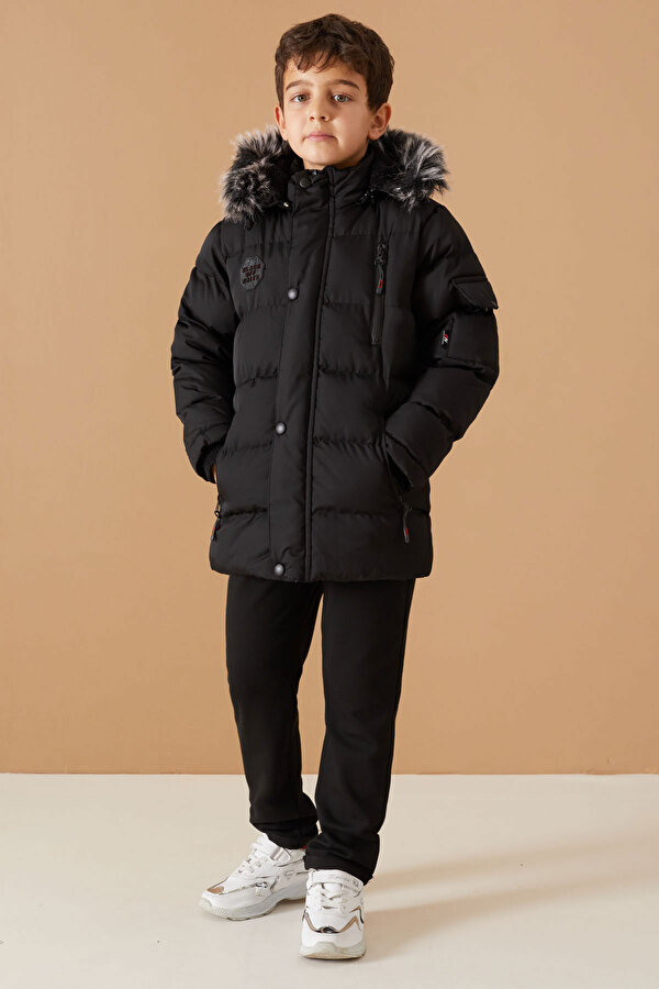 Cansın Mini Siyah Arma Detaylı Fermuar Cepli Erkek Çocuk Kürkü Kapşonlu Mont 19067