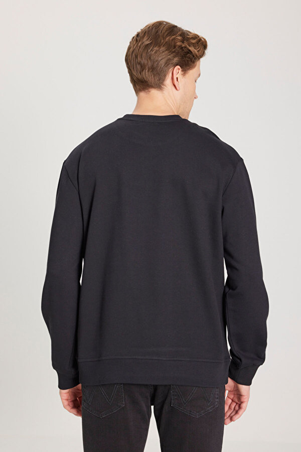 WRANGLER Regular Fit Normal Kesim Siyah Erkek Sweatshirt