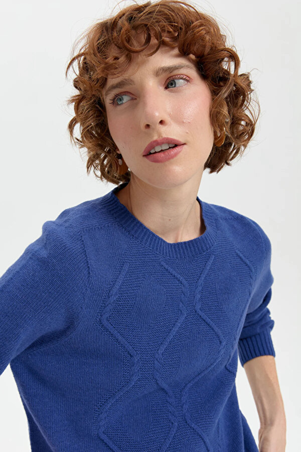 Desen Triko Kadın Sıfır Yaka Dikişsiz Önü Baklava Örgü Yün Kazak 24217 Mavi