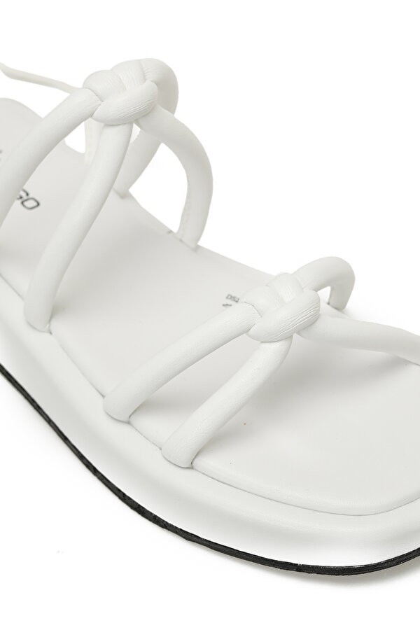 Butigo 25S-280 5FX Beyaz Kadın Düz Sandalet