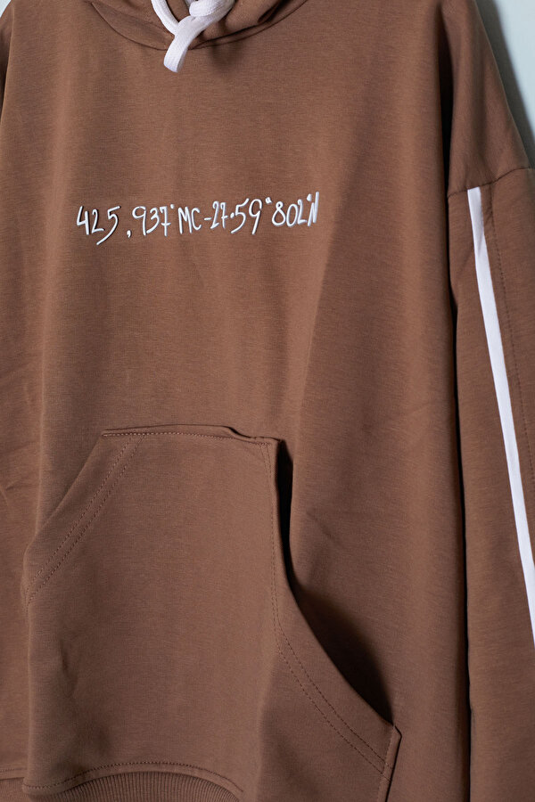 Cansın Mini Kahverengi Baskılı Erkek Çocuk Şeritli Kapüşonlu Sweatshirt 19218