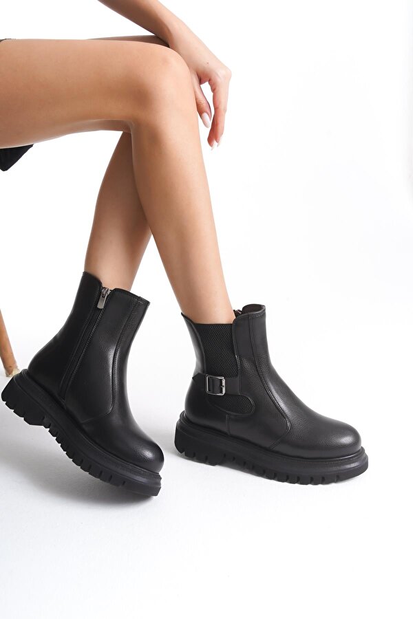 Modabuymuş Remba Siyah Kalın Tabanlı Fermurlı Lastikli Tokalı Günlük Rahat Bot