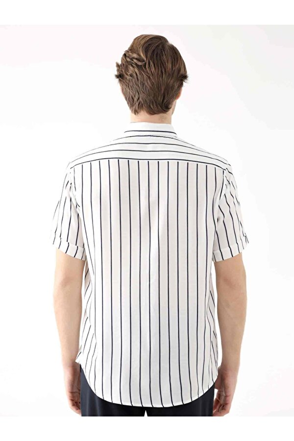 Dufy Beyaz Erkek Regular Fit Çizgili Düğmeli Yaka Kısa Kol Gömlek - 94935