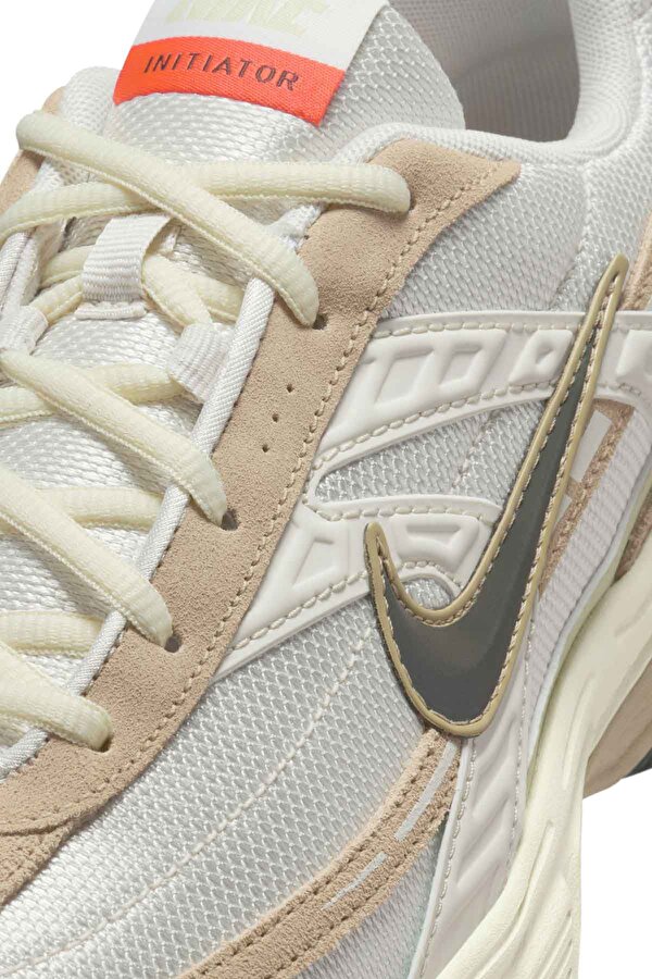 Nike Initiator Бежевый Мужчина Кроссовки