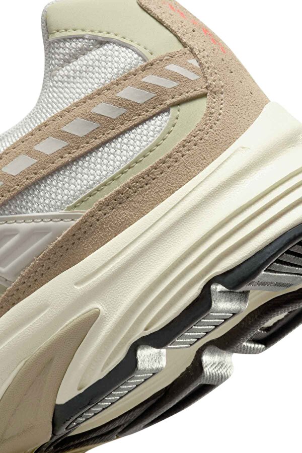 Nike Initiator Бежевый Мужчина Кроссовки