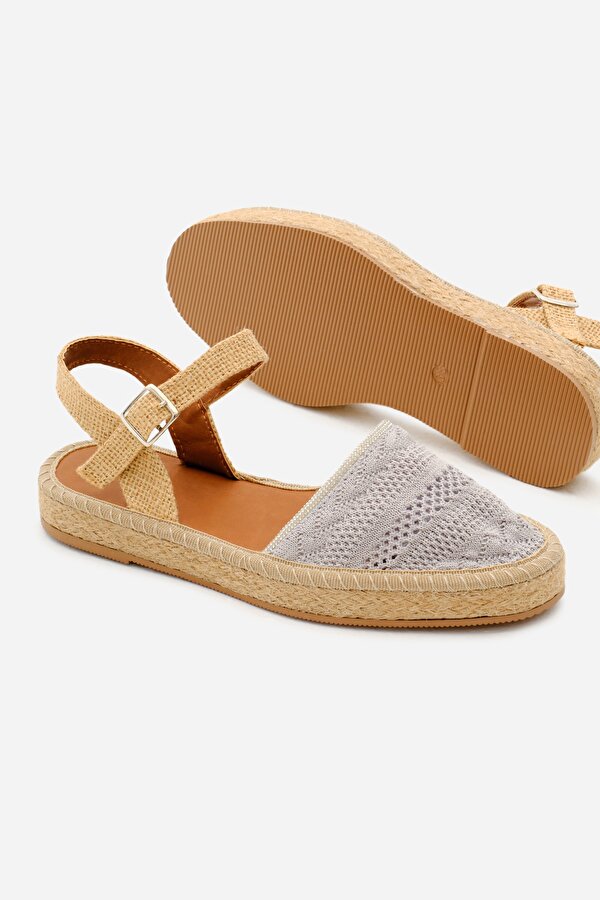 Tonny Black Kadın Gri Önü Kapalı Bilekten Bağlamaı Hasır Triko Sandalet