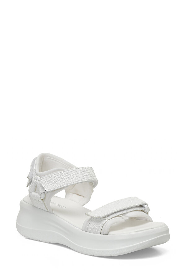 Butigo 24S-060 5FX Beyaz Kadın Spor Sandalet