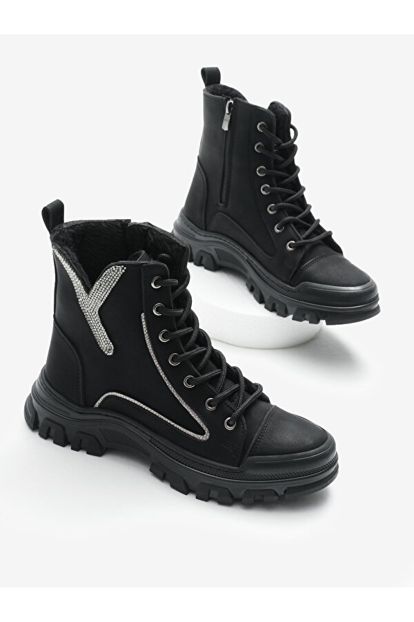 Tonny Black Kadın Siyah Mat Termo Taban Desenli Bağcıklı ve Fermuarlı Bot
