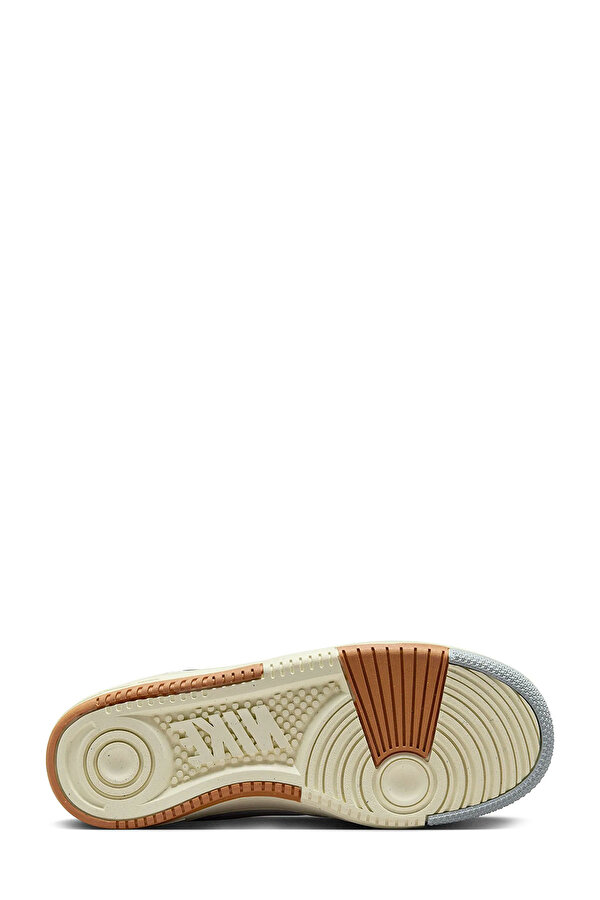 Nike Gamma Force WHITE Woman 001