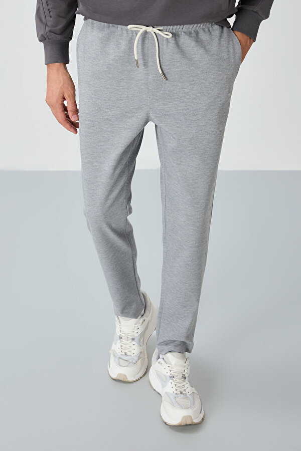 TOMMYLIFE Gri Melanj Yüzeyi Dokulu Standart Fit Erkek Eşofman Alt - 82155