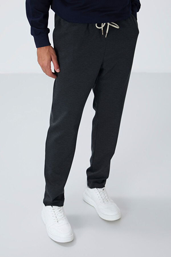 TOMMYLIFE Koyu Gri Yüzeyi Dokulu Standart Fit Erkek Eşofman Alt - 82155