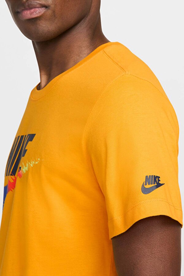 Nike M NSW TEE 6MO FTRA SP25 Turuncu Erkek Kısa Kol T-Shirt