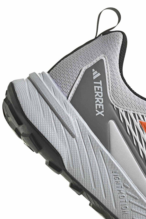 adidas TERREX TRACEFINDER 2 GRAY Man Running