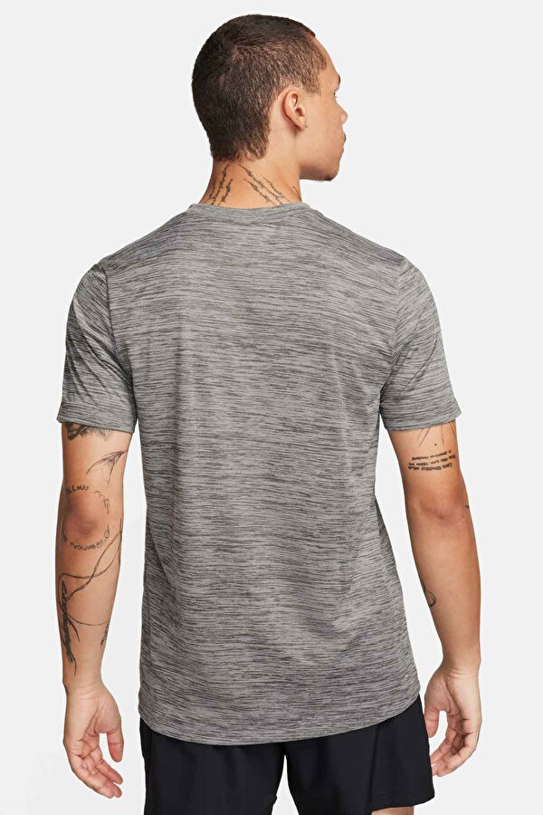 Nike Dri-FIT GRAY Man 054