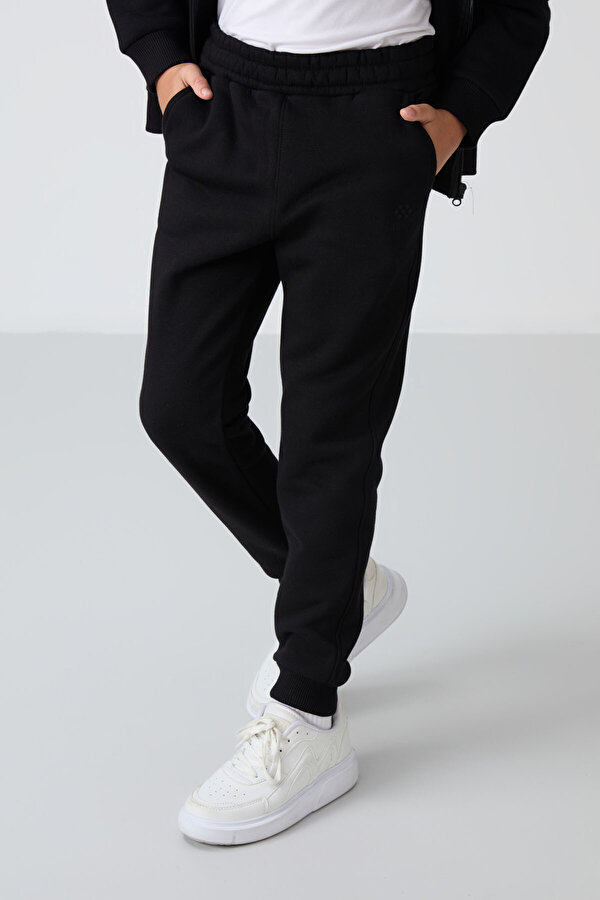 TOMMYLIFE Siyah Pamuklu Kalın İçi Tüylü Yumuşak Dokulu Standart Fit Nakışlı Erkek Çocuk Eşofman Takım - 11256