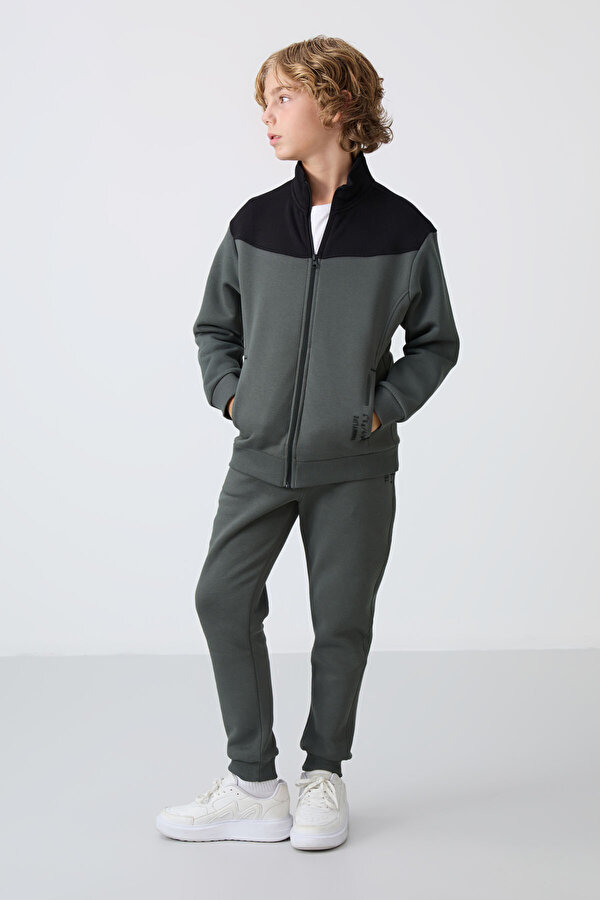 TOMMYLIFE Haki Pamuklu Kalın İçi Tüylü Yumuşak Dokulu Standart Fit Nakışlı Erkek Çocuk Eşofman Takım - 11240