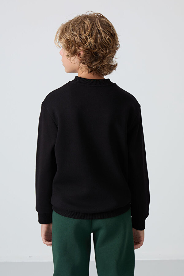 TOMMYLIFE Siyah Pamuklu Kalın İçi Tüylü Yumuşak Dokulu Standart Fit Nakışlı Erkek Çocuk Sweatshirt - 11232