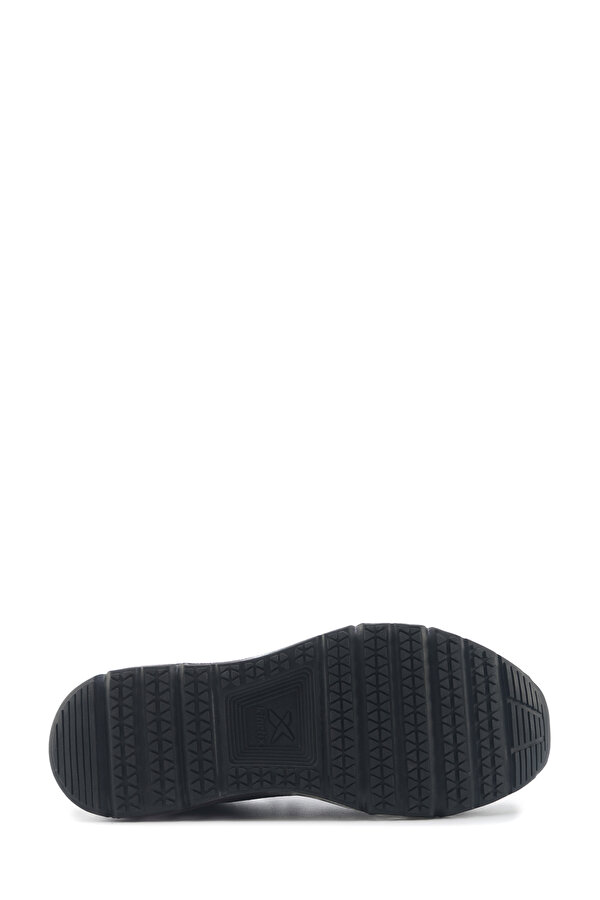 Kinetix GREED TX 5FX BLACK Man Running