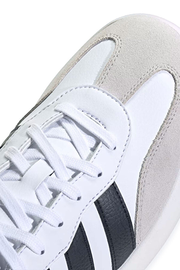 adidas BARREDA WHITE Man 001