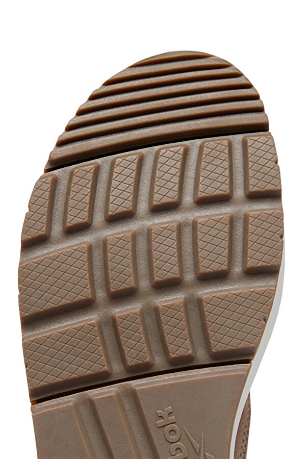 Reebok Club C Geo Mid L BROWN Woman 001