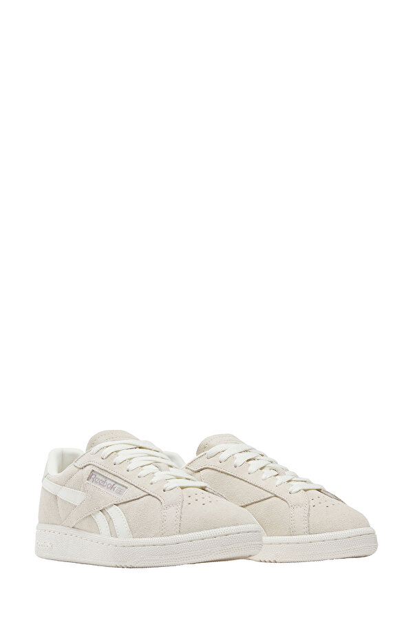 Reebok CLUB C GROUNDS UK BEIGE Woman 001