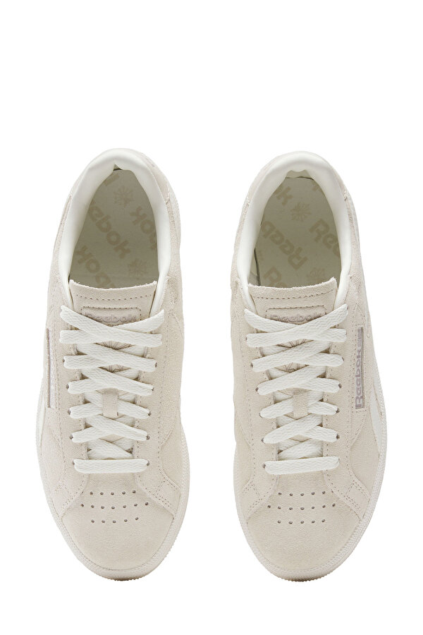 Reebok CLUB C GROUNDS UK BEIGE Woman 001