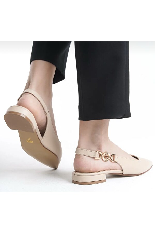 Feles Yan Toka Detaylı Arkası Açık Kadın Babet Ayakkabı