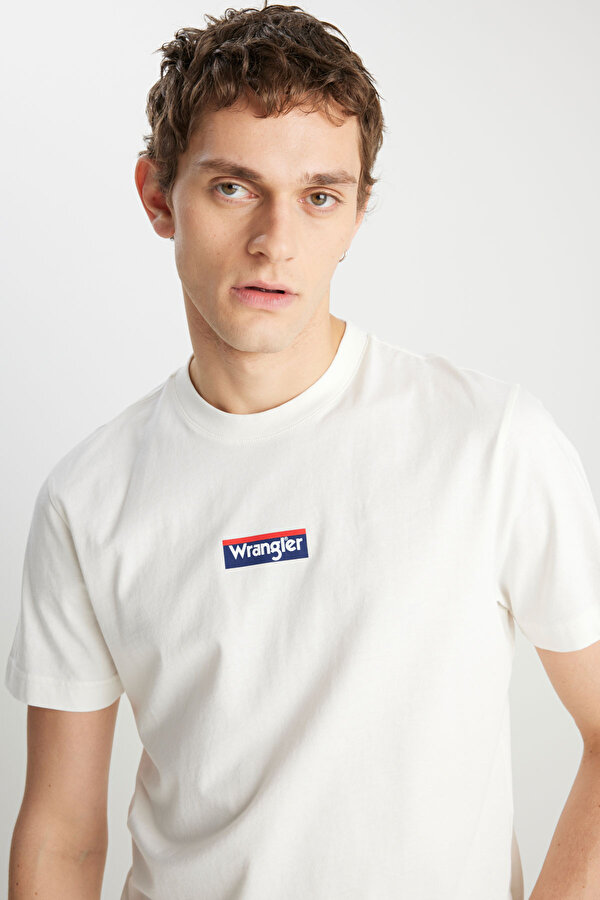 Wrangler Regular Fit Small Logo Beyaz Erkek Kısa Kol T-Shirt