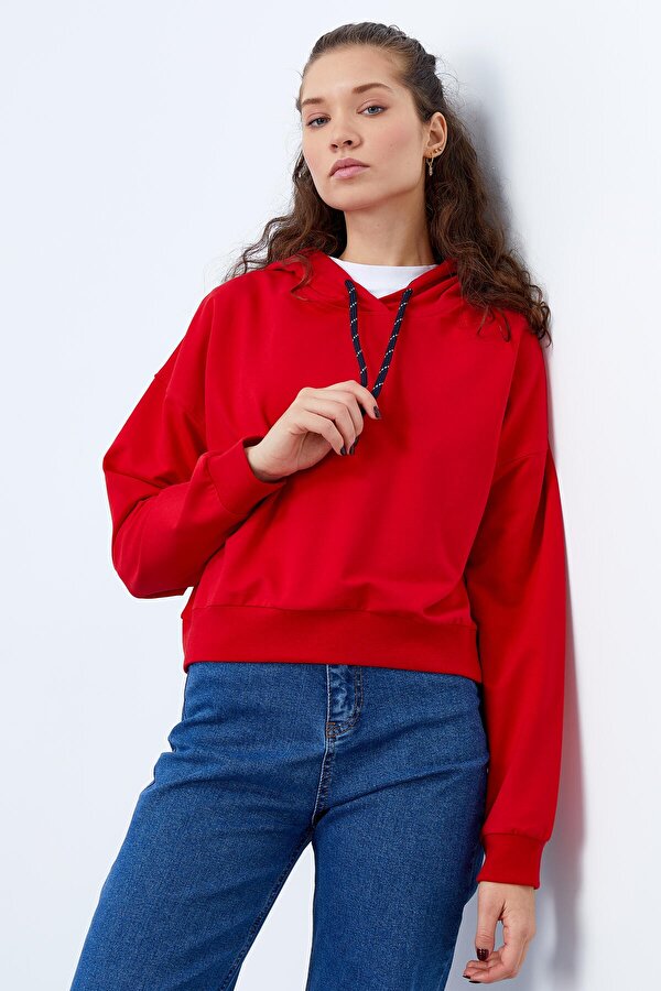 TOMMYLIFE Kırmızı Uzun Kol Rahat Form Kapüşonlu Kadın Sweatshirt - 97115