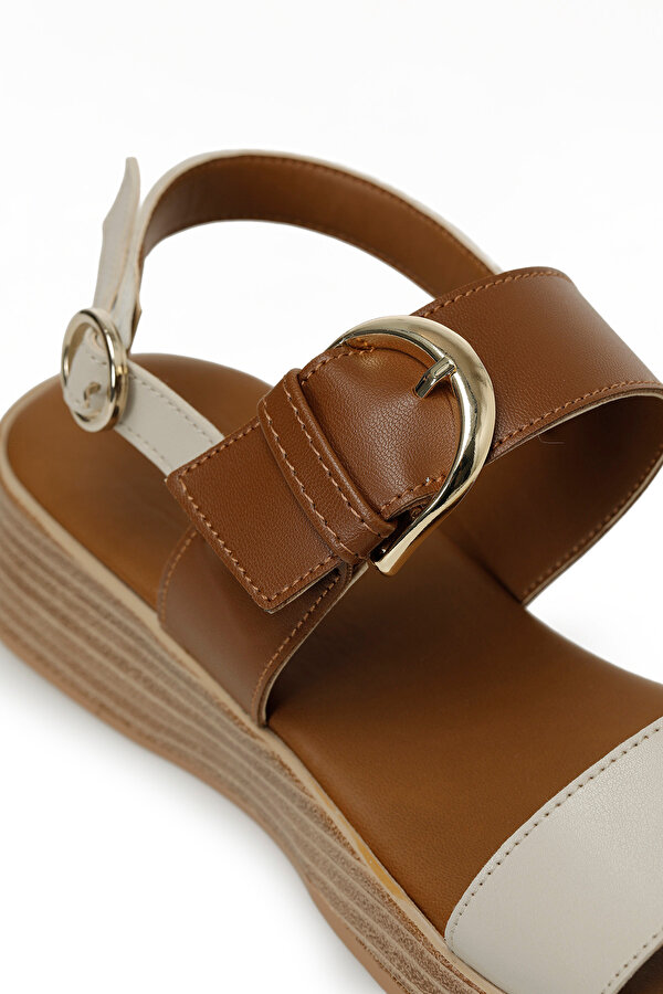 Polaris 325067.Z 5FX Taba Kadın Dolgu Topuk Sandalet