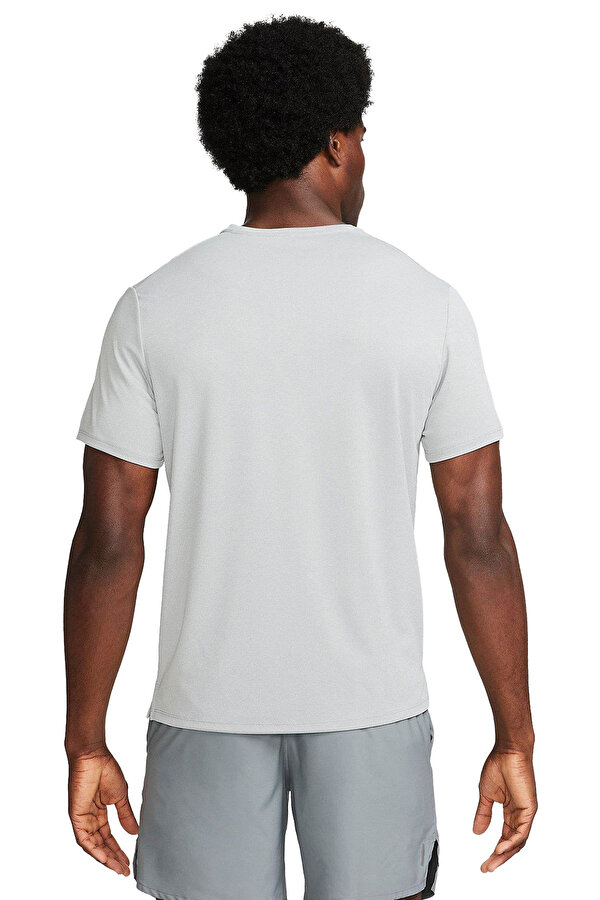 Nike M Nk Df Uv Miler Ss Серый 016 Мужчина Футболка