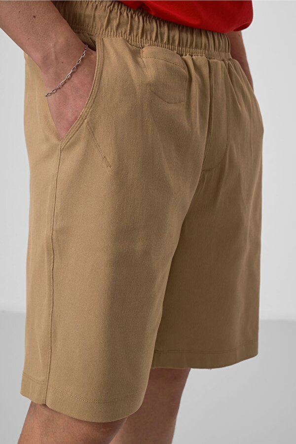 TOMMYLIFE Koyu Bej Standart Fit Dokuma Hafif Esnek Chino Erkek Şort - 81290
