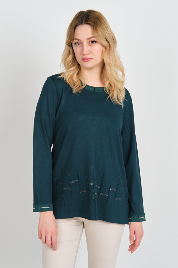 Detay Triko Kadın Taş İşlemeli Kolları ve Yakası Simli Yandan Yırtmaçlı Anne Bluz 5704 Zümrüt