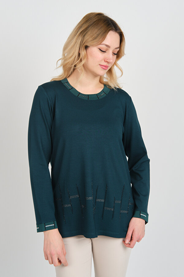 Detay Triko Kadın Taş İşlemeli Kolları ve Yakası Simli Yandan Yırtmaçlı Anne Bluz 5704 Zümrüt