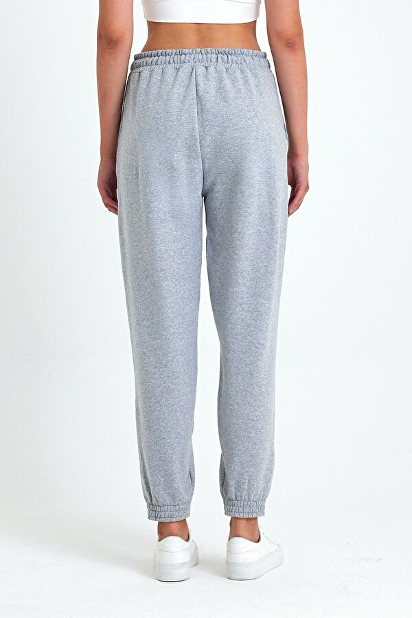 mmetalic Kadın Gri Pamuklu Kalın Paçası Lastikli Yüksek Bel Rahat Jogger Eşofman Altı