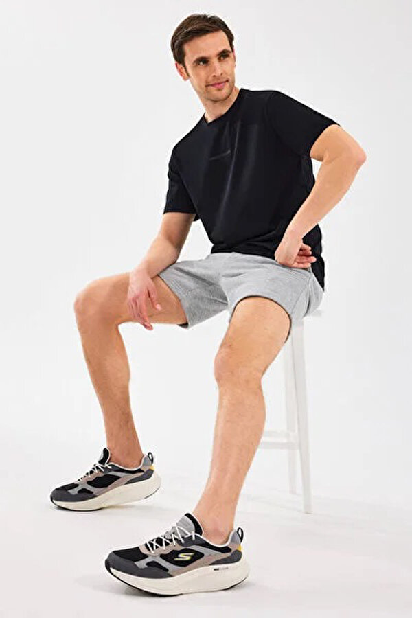 Skechers M Essential T-Shirt Siyah Erkek Kısa Kol T-Shirt