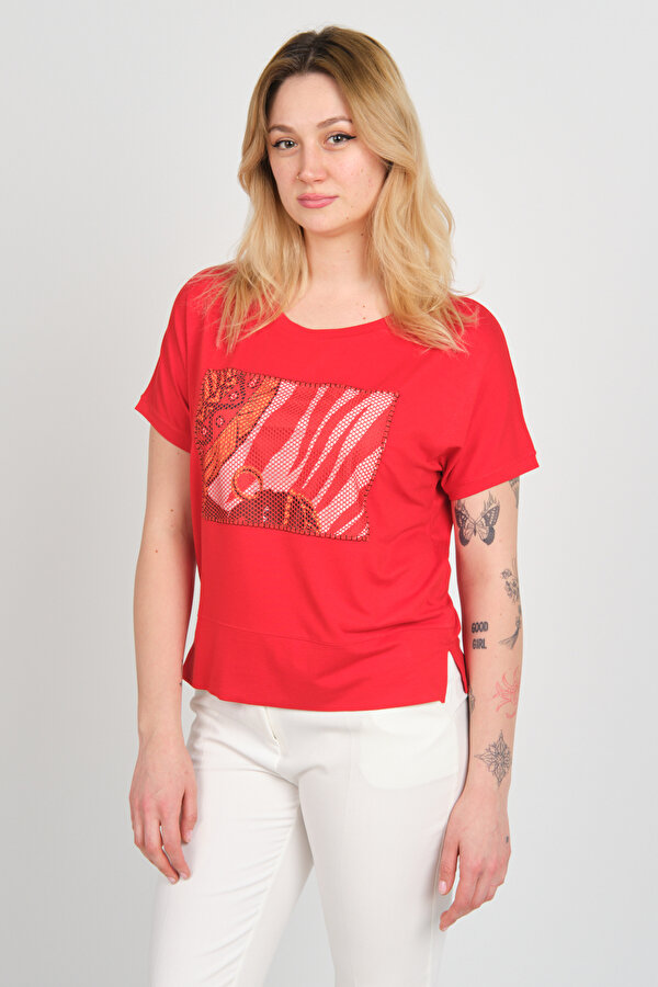 Sistas Kadın Desenli ve File Detaylı Önü Kısa Arkası Uzun Bluz 24291 Kırmızı