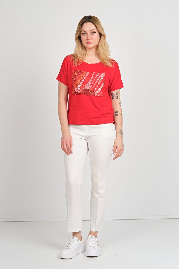 Sistas Kadın Desenli ve File Detaylı Önü Kısa Arkası Uzun Bluz 24291 Kırmızı