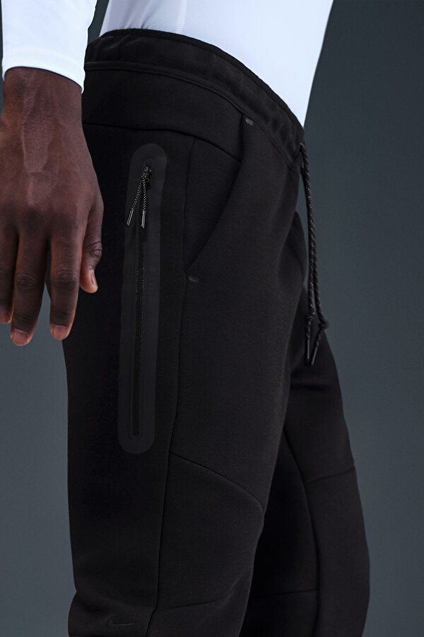 Nike Tech BLACK Man 817