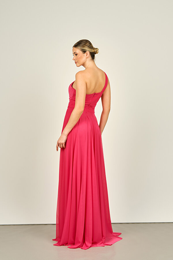 Doridorca Kadın Tek Omuz ve Omzu Taş İşlemeli Uzun Şifon Abiye Elbise 6037 Fuşya