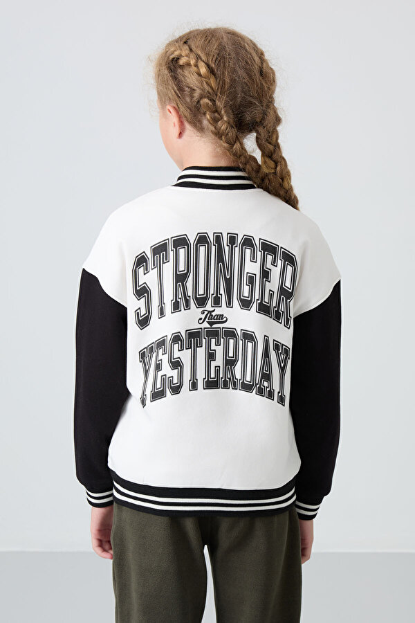 TOMMYLIFE Ekru Pamuklu İçi Tüylü Yumuşak Dokulu Standart Fit Nakışlı Kız Çocuk Kolej Ceket - 75163