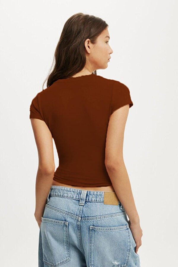 Madmext Kahverengi Bisiklet Yaka Basic Kadın T-shirt Mg2479