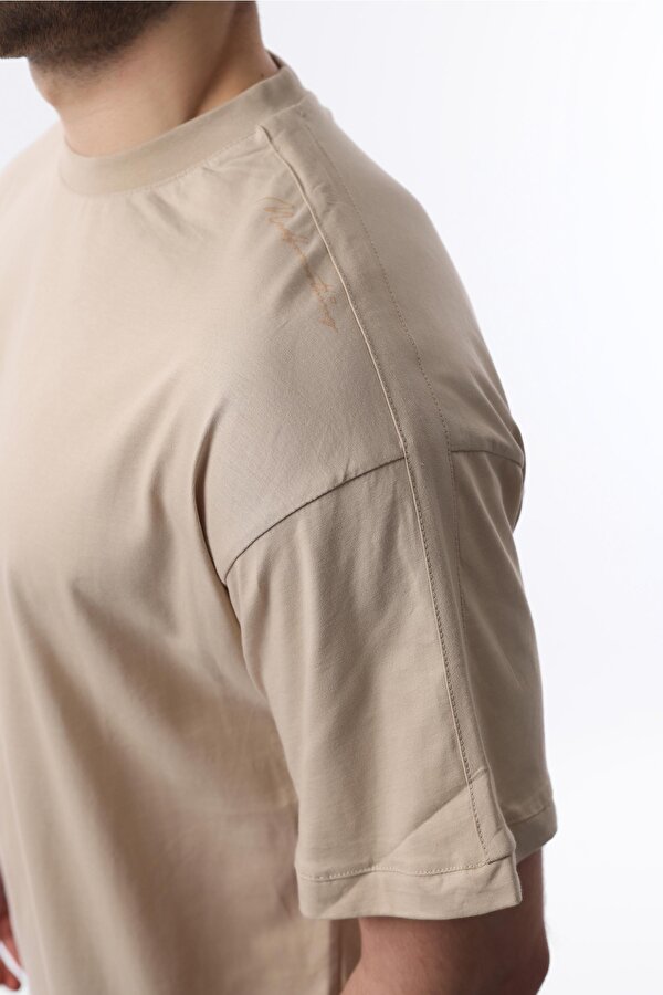 Madmext Erkek Vizon Oversize Şerit Detaylı Basic Tişört 7023